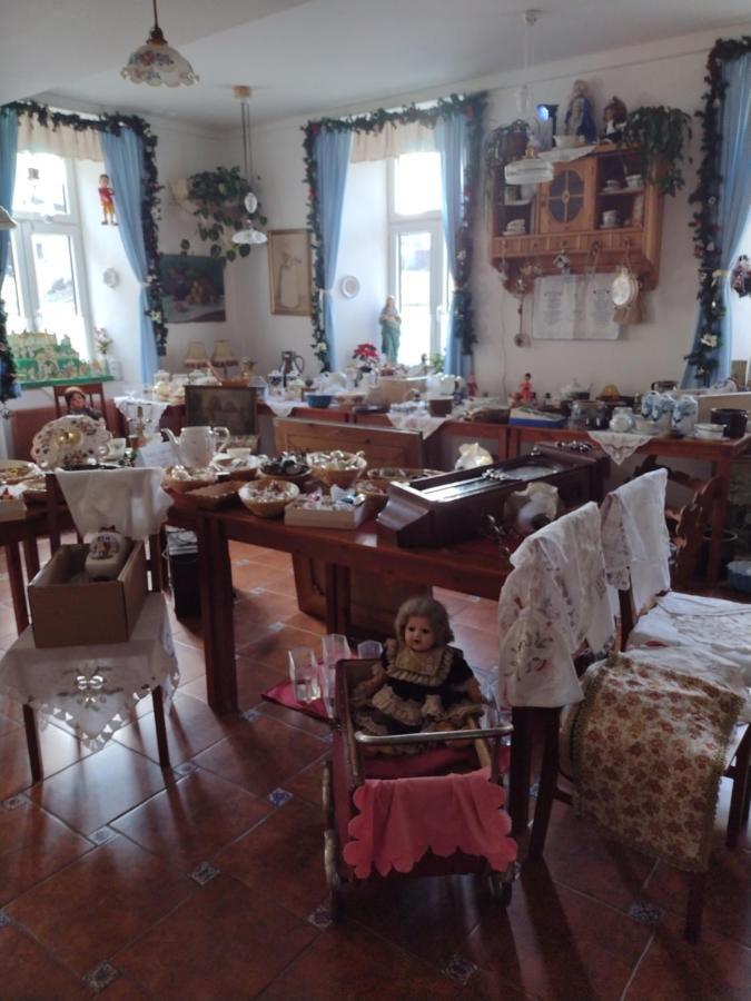 Restaurace A Penzion Ubrousku Prostri Se Nova Bystrice Exterior foto